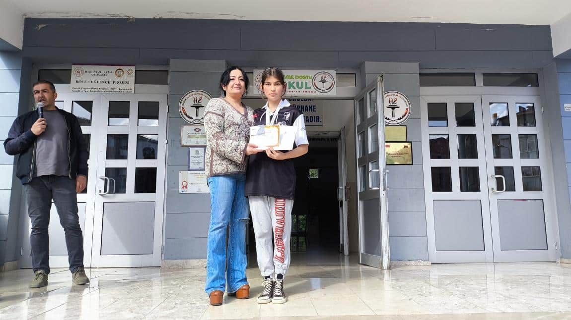 Öğrencimiz Ümit Kadınlar Kuraş Türkiye Şampiyonasında Türkiye 3. sü Oldu